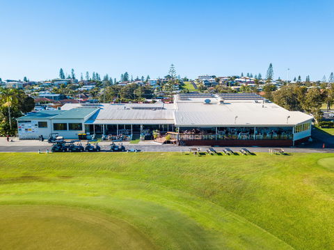 Yamba Golf And Country Club - Kawana Tourism 0