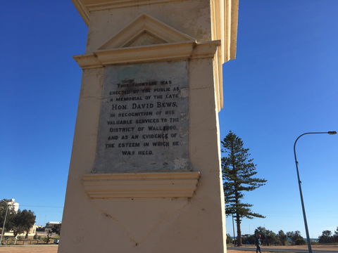 Bews Memorial, Wallaroo - Kawana Tourism 1