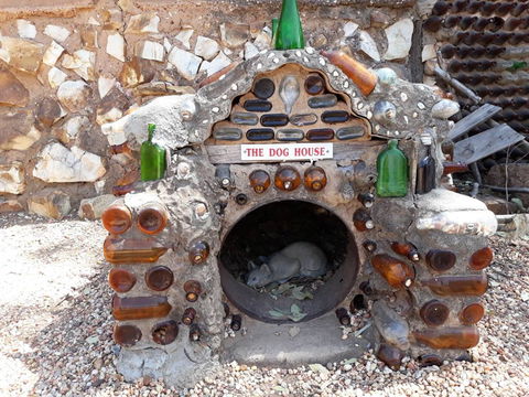Bottle House And Mining Museum - Kawana Tourism 2