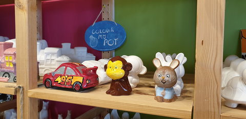 Colour My Pot - Kawana Tourism 2