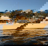 Cruising the  Swan River in at Sunset with Boutique Cruise - Kawana Tourism