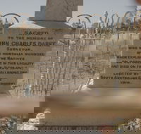 Darke's Grave - Kawana Tourism