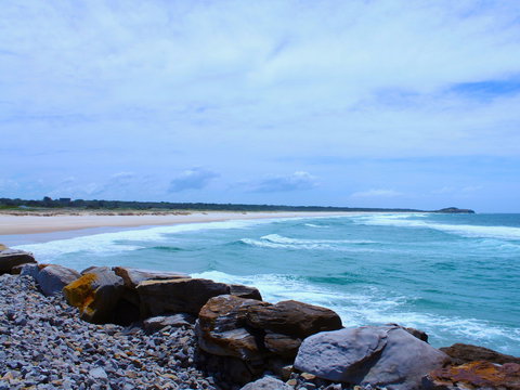 Iluka Main Beach - Kawana Tourism 2