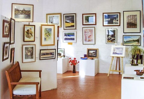 Lovett Gallery Cygnet - Kawana Tourism 1