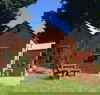 Lyrebirds Lair Gallery and Gifts - Kawana Tourism