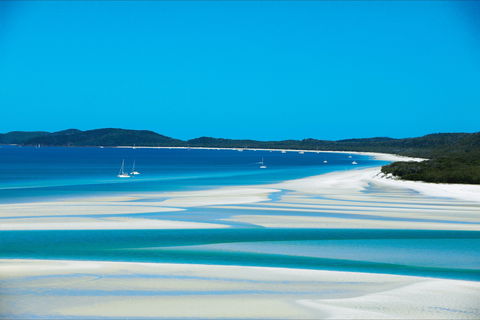 Whitehaven Beach - Kawana Tourism 1