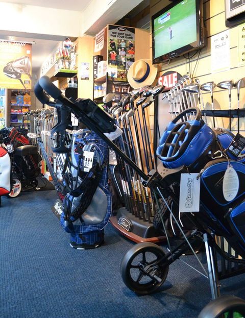 Bathurst Golf Club - Kawana Tourism 0