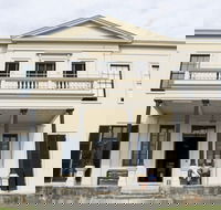 Elizabeth Bay House - Kawana Tourism