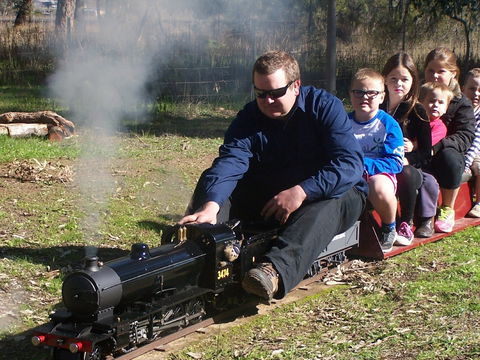 Mudgee Miniature Railway - Kawana Tourism 0