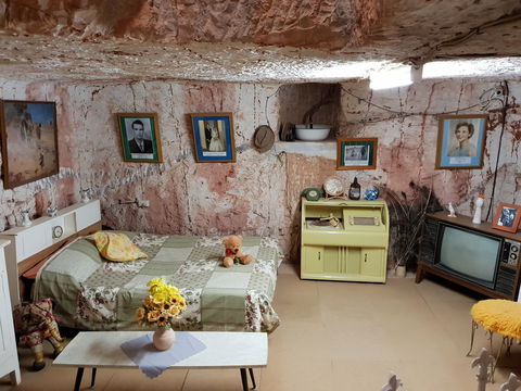 Old Timers Mine & Museum - Self Guided Tour - Kawana Tourism 2
