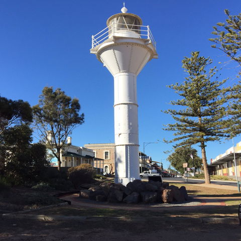 Tipara Lighthouse, Wallaroo - Kawana Tourism 0