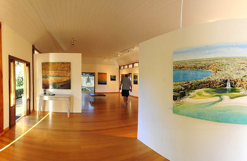 Yallingup Galleries - Kawana Tourism 1