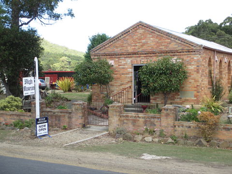 Bligh Museum Of Pacific Exploration - Kawana Tourism 0