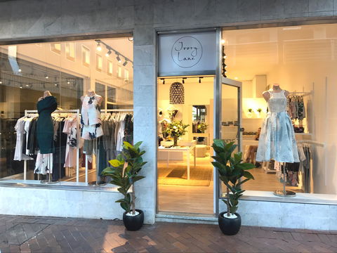 Ivory Lane Boutique - Kawana Tourism 0