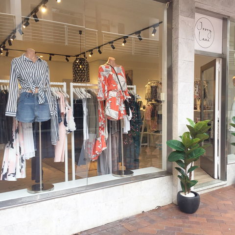 Ivory Lane Boutique - Kawana Tourism 1