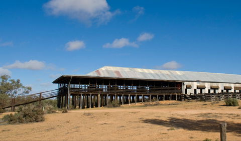 Kinchega Woolshed - Kawana Tourism 0
