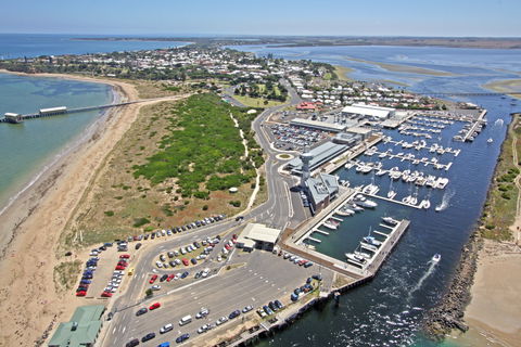 Queenscliff Harbour - Kawana Tourism 1