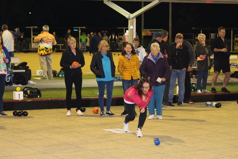Cleveland Sharks Bowls Club - Kawana Tourism 2