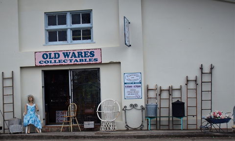 Contrary's On Clarence - Kawana Tourism 0