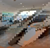 Gallery 45 - Kawana Tourism