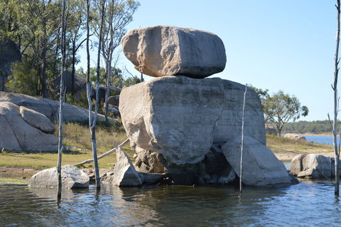 Lake Boondooma - Kawana Tourism 0