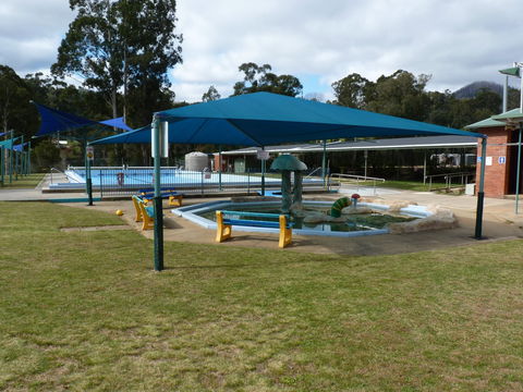 Marysville Outdoor Swimming Pool - Kawana Tourism 2
