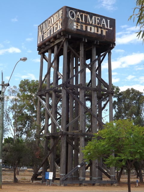 Merredin Railway Water Tower - Kawana Tourism 1