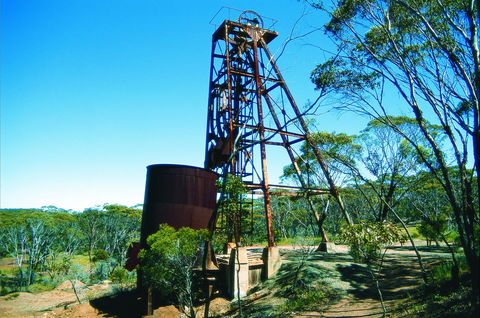 Old Smelter - Kawana Tourism 0
