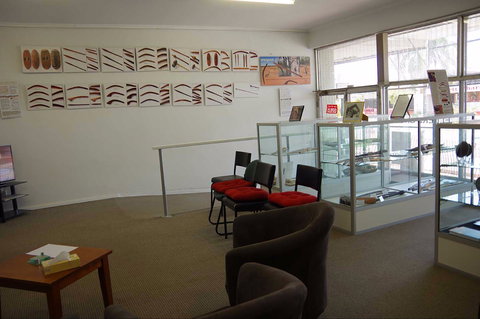 Dharriwaa Elders Group Exhibition Centre - Kawana Tourism 2