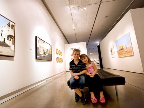 Western Plains Cultural Centre - Kawana Tourism 0