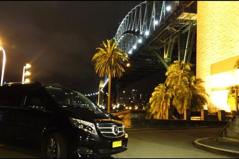 REGAL - Luxury Airport Round Trip, Bespoke Premium Transfer And Tours - Kawana Tourism 5