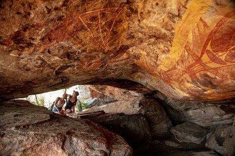 Arnhem Land Injalak Hill Full-Day Tour From Jabiru - Kawana Tourism 1