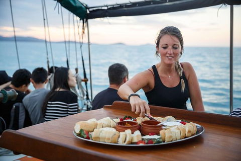 Fly & Sail Package (With Providence) - Kawana Tourism 0