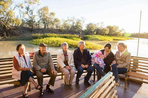 Starlights Cruise Experience - Kawana Tourism 6