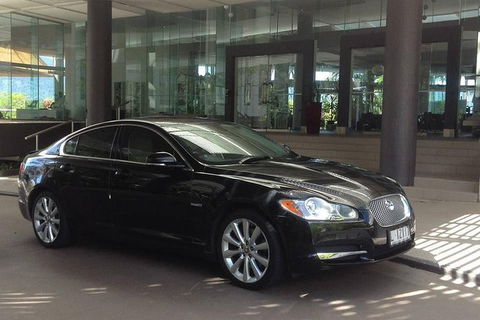 Jaguar Limousine Transfer Cairns Airport To Palm Cove - Kawana Tourism 4