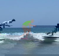 Group Surfing Lessons - Kawana Tourism