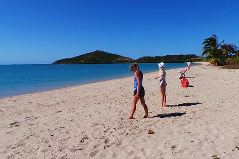 Small-Group Queensland Full-Day Sail Retreat Experience - Kawana Tourism 7