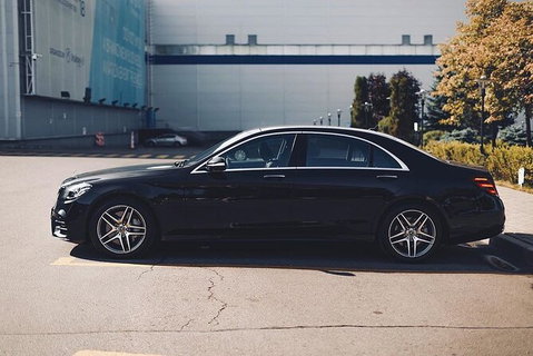 Arrival Private Transfers: Adelaide Airport ADL To Adelaide In Business Car - Kawana Tourism 0