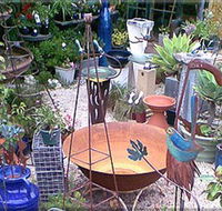 Leaf  Stone Garden Gallery