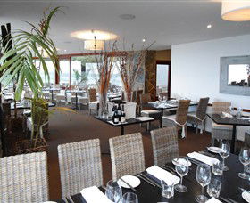 Lorne Beach Pavilion - Kawana Tourism 0
