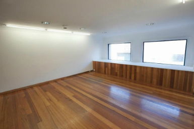 Raglan Street Gallery - Kawana Tourism 0