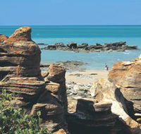 Reddell Beach - Kawana Tourism