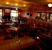 Gilroy's Hotel - Kawana Tourism