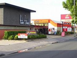 Enfield Hotel - Kawana Tourism 1