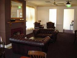 Eltham Hotel - Kawana Tourism 2