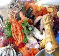 The Lazy Lobster - Kawana Tourism