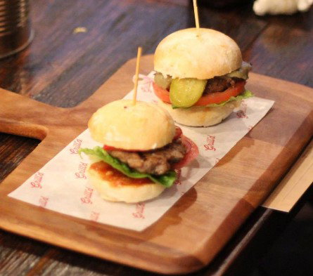 Grill'd (Healthy Burgers) - Kawana Tourism 3