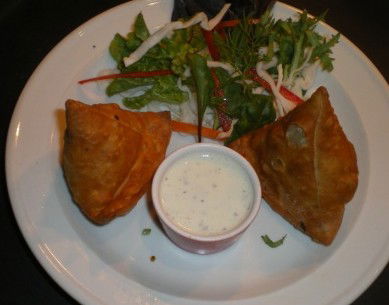 Tandoor & Curry Hut Indian Restaurant - Kawana Tourism 3