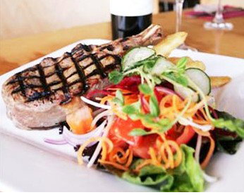 The Wharf Tavern - Kawana Tourism 0