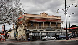 Royal Oak Hotel - Kawana Tourism 0